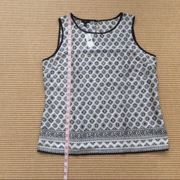 Talbots Black and White Sleeveless Top - Size LP - Picture 8 of 13